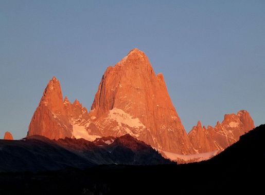 File:Sunrise Cerro Fitz Roy 3,375m Chalten Argentina - panoramio.jpg -  Wikimedia Commons