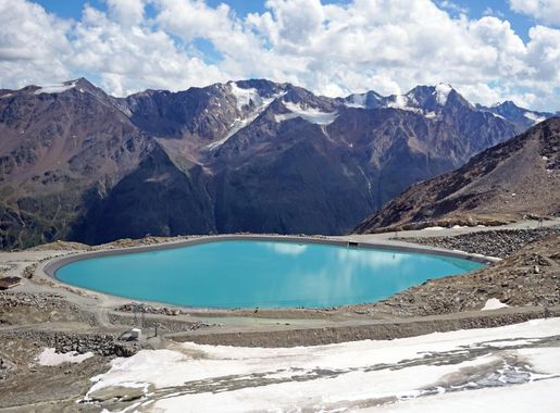 File:Tiefenbach Glacier - lake.jpg - Wikimedia Commons