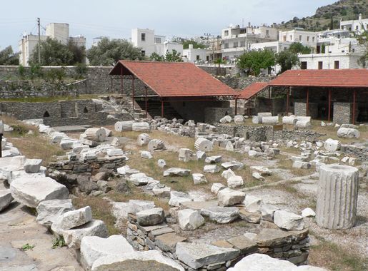 Dosya:Mausoleum of Maussollos ruins.JPG - Vikipedi