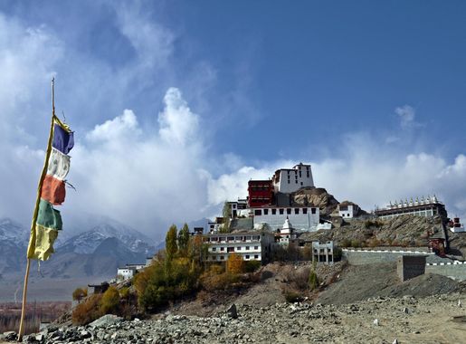 File:Thiksey Monastery Ladakh India.jpg - Wikimedia Commons
