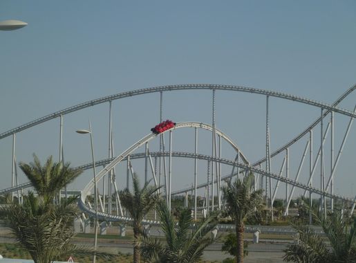 File:Formula Rossa Roller Coaster (7).JPG - Wikimedia Commons