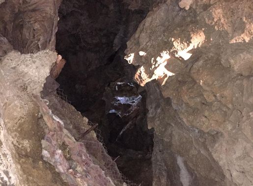 File:2015-01-14 13 10 06 The natural entrance to Lehman Caves in Great  Basin National Park, Nevada.JPG - Wikimedia Commons