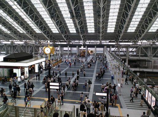 File:Osaka Station City001.JPG - Wikimedia Commons