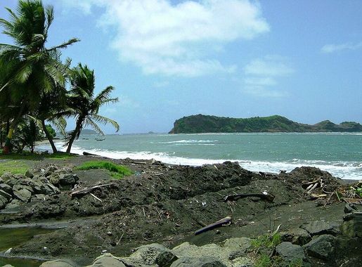 File:Grenada (St. Andrews Bay) 1.JPG - Wikimedia Commons