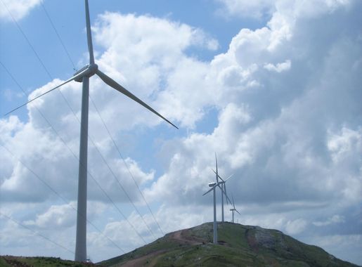 Archivo:Sierra de los Caracoles wind farm.JPG - Wikipedia, la enciclopedia  libre