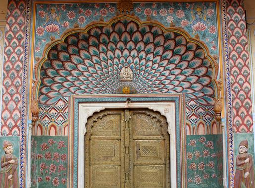 File:SE Gate, Pritam Niwas Chowk, City Palace Jaipur.jpg - Wikimedia Commons