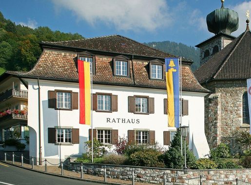 File:Rathaus Triesenberg.jpg - Wikipedia