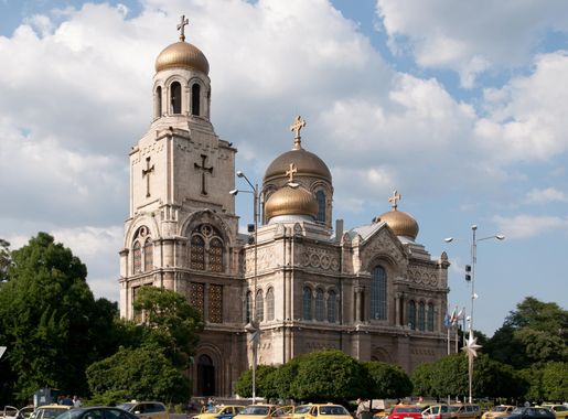 File:Varna Cathedral - 2.jpg - Wikipedia
