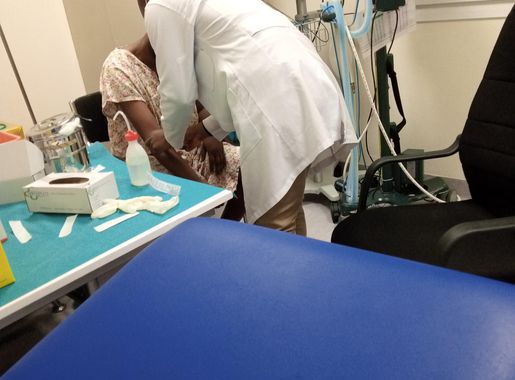 Dosiye:Going into MRI.jpg - Wikipedia