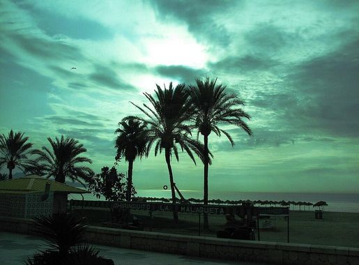 File:Beach in Malaga Spain - Playa de la Malagueta.JPG - Wikimedia Commons