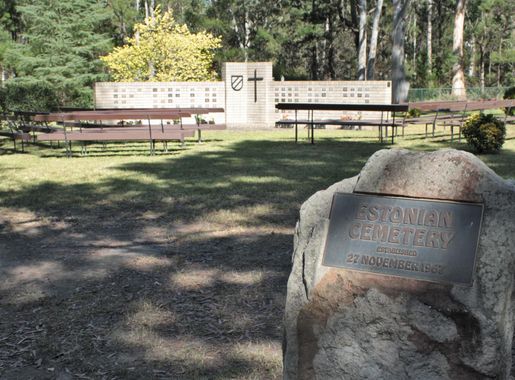 File:Estonian Cemetery Thirlmere.jpg - Wikimedia Commons