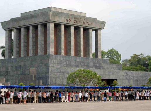 Tập tin:Ho Chi Minh Mausoleum, Hanoi (4016818067).jpg – Wikipedia tiếng Việt