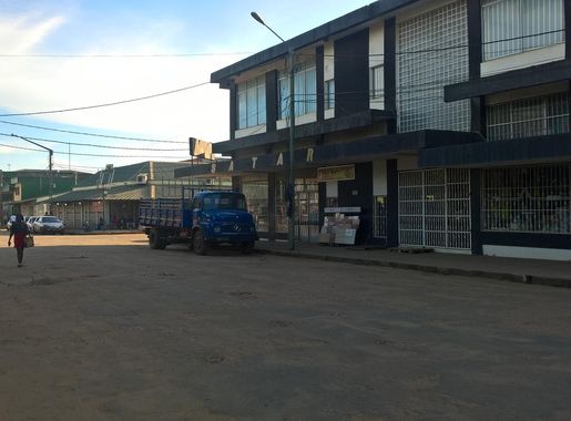 File:Rua Cidade de Lichinga, Chimoio, Mozambique, 07-04-2019.jpg -  Wikimedia Commons