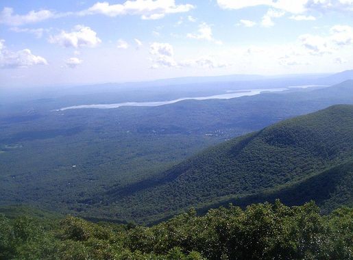 File:Overlook Mountain Fire Tower View 1.JPG - Wikimedia Commons