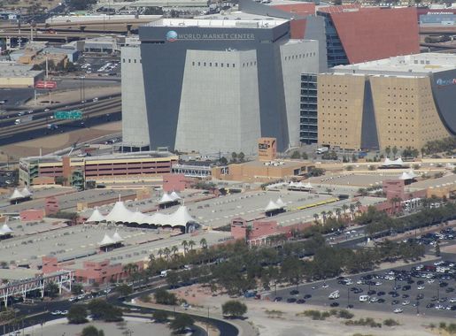 File:Nevada - Las Vegas World Market Center and in front of this, Outlet  Center North (49633286578) (cropped).jpg - Wikimedia Commons