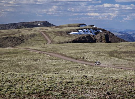 File:Steens Mountain in eastern Oregon (9680514565).jpg - Wikimedia Commons