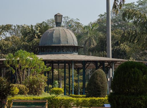 File:Sayaji Garden, Vadodara.jpg - Wikimedia Commons