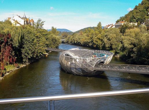 Datei:Graz, Murinsel vom Edegger-Steg (081006).JPG – Wikipedia