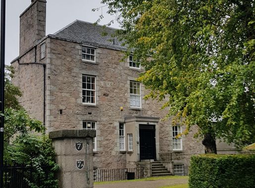 File:7, 7a The Chanonry, Old Aberdeen.jpg - Wikimedia Commons