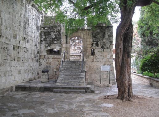 File:Cyprus - Limassol castle 1.JPG - Wikimedia Commons