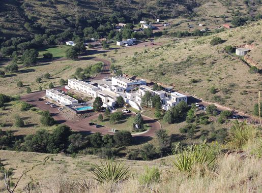 File:Indian Lodge Davis Mountains State Park.JPG - Wikimedia Commons