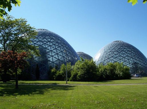File:Mitchell Park Horticultural Conservatory.jpg - Wikimedia Commons