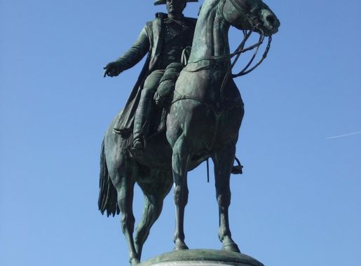 File:Statue de Napoléon Ier à La Roche-sur-Yon.JPG - Wikimedia Commons