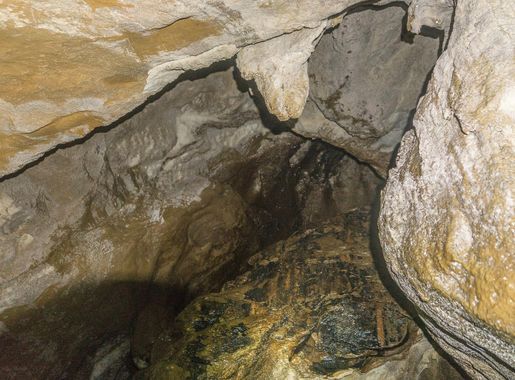 File:West Coast - Punakaiki Cavern 08.jpg - Wikimedia Commons