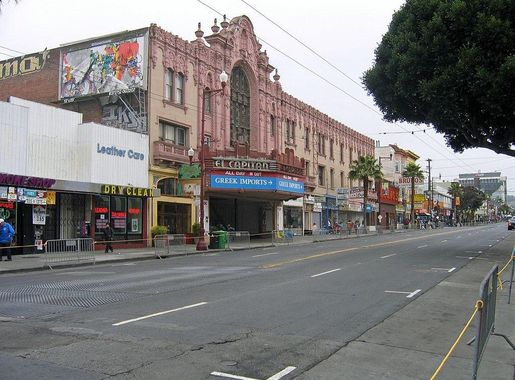 File:Mission District San Francisco.jpg - Wikimedia Commons