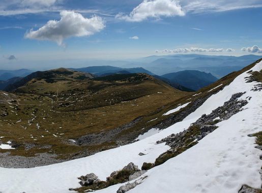 File:Road to the Schneeberg (Alps, Austria).jpg - Wikimedia Commons