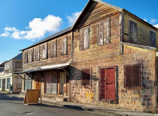File:Basseterre - creole building.jpg - Wikimedia Commons