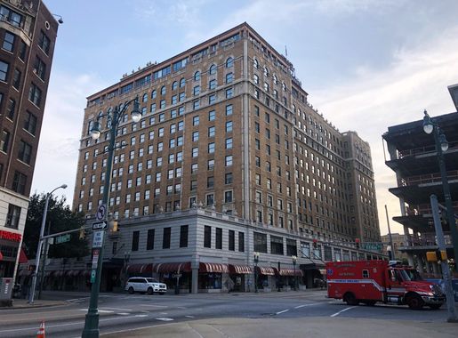 File:Memphis IMG 2799 Peabody Hotel, Memphis.jpg - Wikimedia Commons