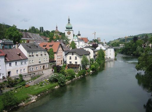 File:Waidhofen Ybbs.Innenstadt von Zeller Hochbrücke.JPG - Wikimedia Commons