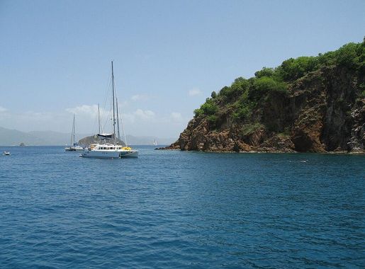 File:The Caves @ Treasure Point on Norman Island.jpg - Wikimedia Commons