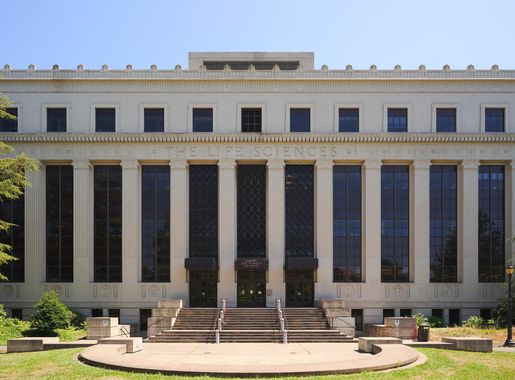 File:Exterior of the Valley Life Sciences Building dllu.jpg - Wikimedia  Commons