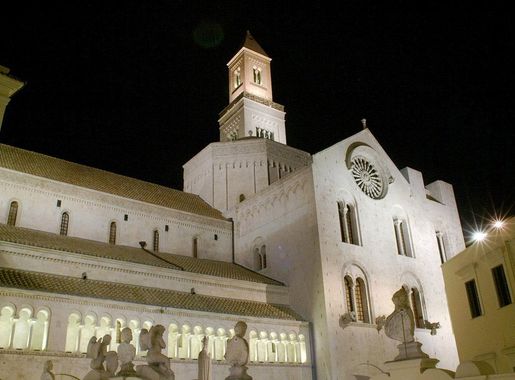 File:Bari Cattedrale San Sabino esterno2.jpg - Wikipedia