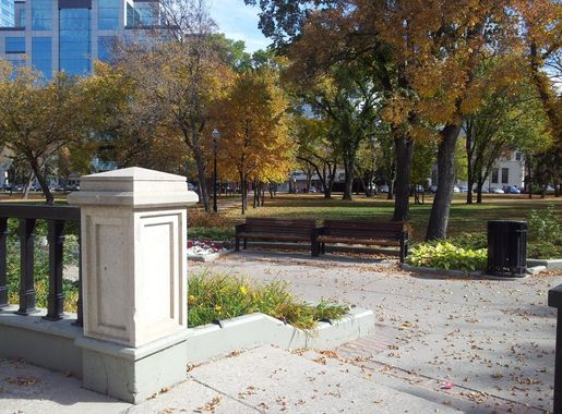 File:Benches in Victoria Park in Regina, Saskatchewan in Fall.jpg -  Wikimedia Commons
