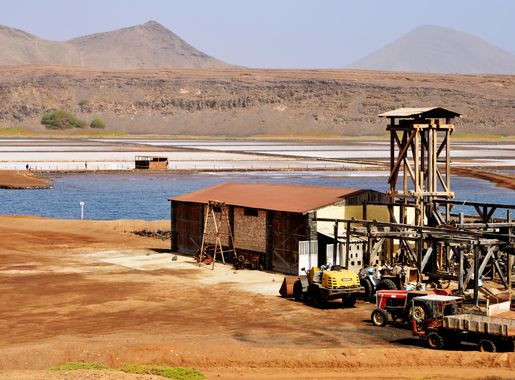 File:2014 Cape Verde. Sal. Saltkratern (2).JPEG - Wikimedia Commons