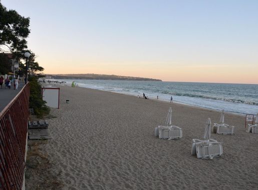 File:Beach at Obzor and Sveti Atanas cape, Bulgaria.jpg - Wikimedia Commons