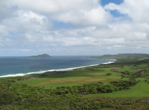 File:Pyramid & Rangatira Islands Chatham Islands New Zealand Aotearoa.jpg -  Wikimedia Commons