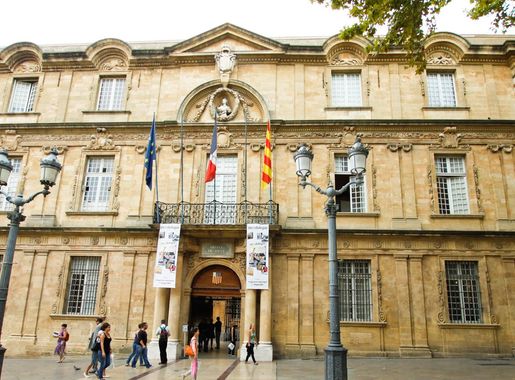 File:Hotel de ville Aix-en-Provence.jpg - Wikimedia Commons