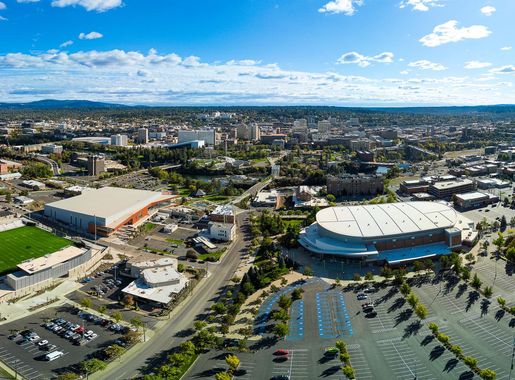 File:Downtown Spokane (aerial panorama view looking south).jpg - Wikipedia