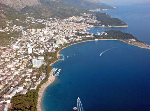 File:Makarska iz zraka00080.JPG - Wikimedia Commons