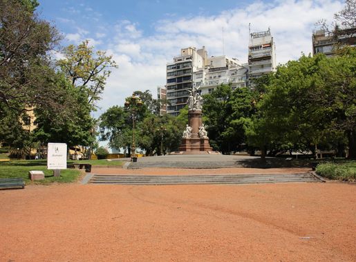 Archivo:Plaza Francia, Recoleta.jpg - Wikipedia, la enciclopedia libre