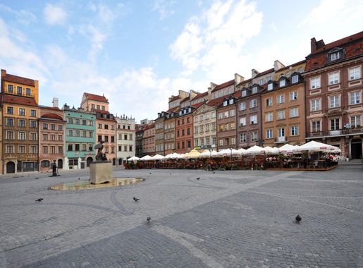 File:Old Town Market Place (9629526733).jpg - Wikimedia Commons