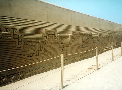 File:Chan chan wall1.jpg - Wikipedia