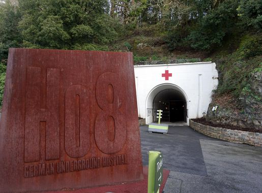 File:Jersey War Tunnels entrance - 50417634487 Hohlgangsanlage 8, German  WW2 Underground Hospital, Museum in St. Lawrence 2020.jpg - Wikimedia  Commons