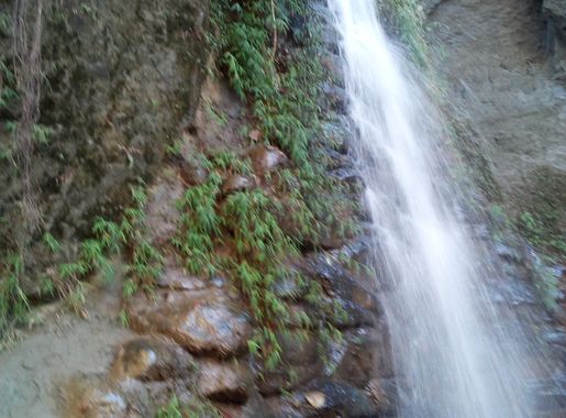 File:Himchari waterfall.jpg - Wikimedia Commons