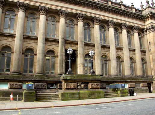File:Leeds Town Hall 4 March 2020 (5).JPG - Wikimedia Commons