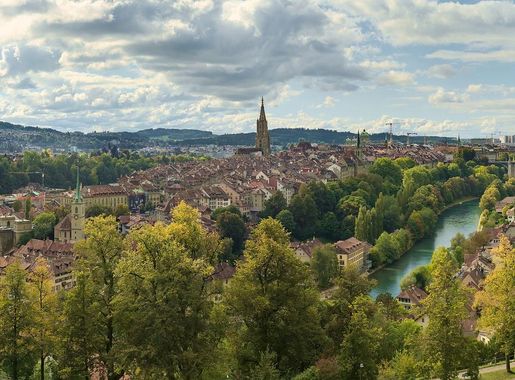 File:Bern Panorama von Rosengarten 20211007.jpg - Wikimedia Commons